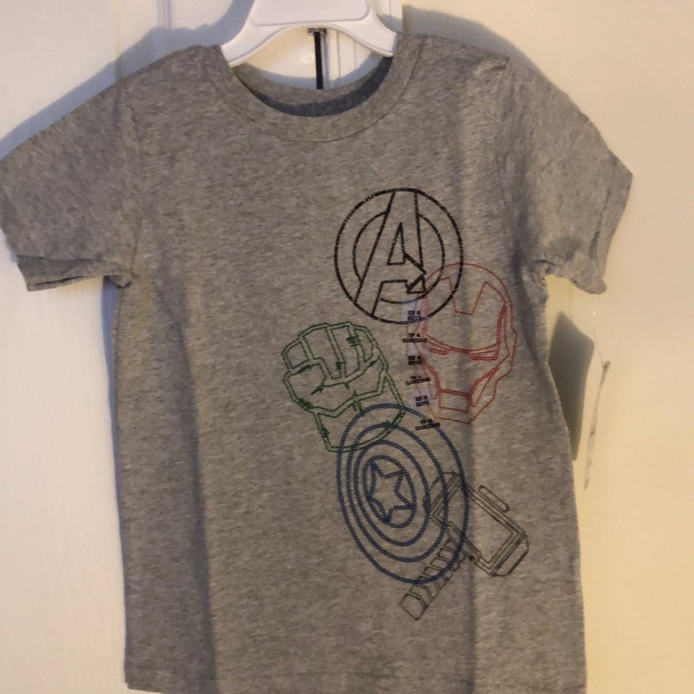 MARVEL/Disney Kids T-SHIRT🐾🌈